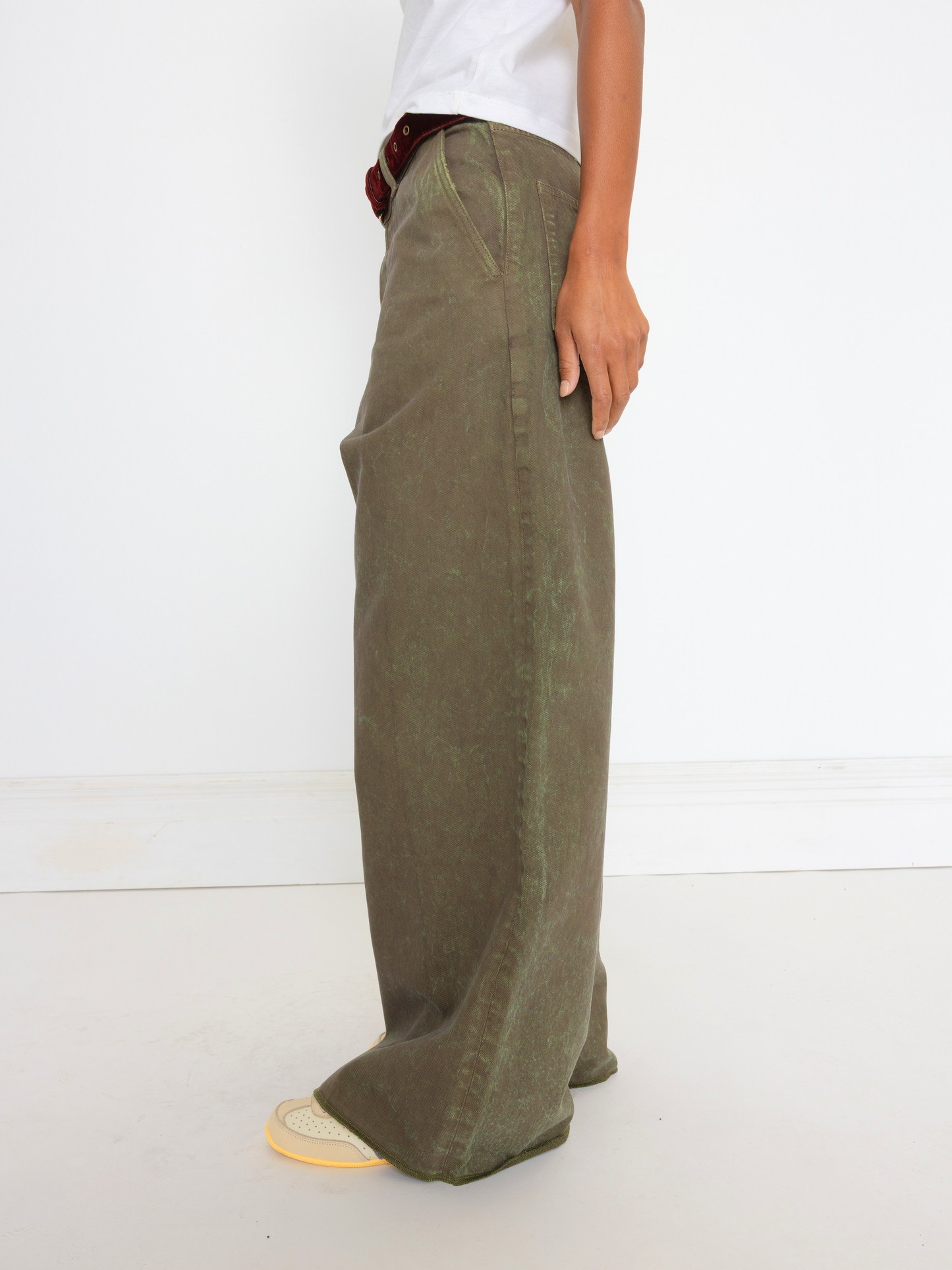 MOSS GREEN BAGGY UNISEX OVERDYED JEAN