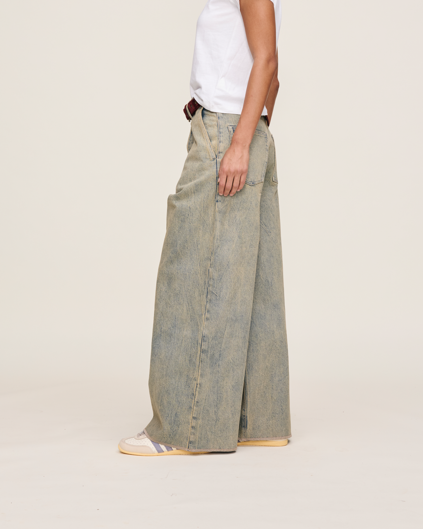 GREEN BAGGY UNISEX OVERDYED JEAN