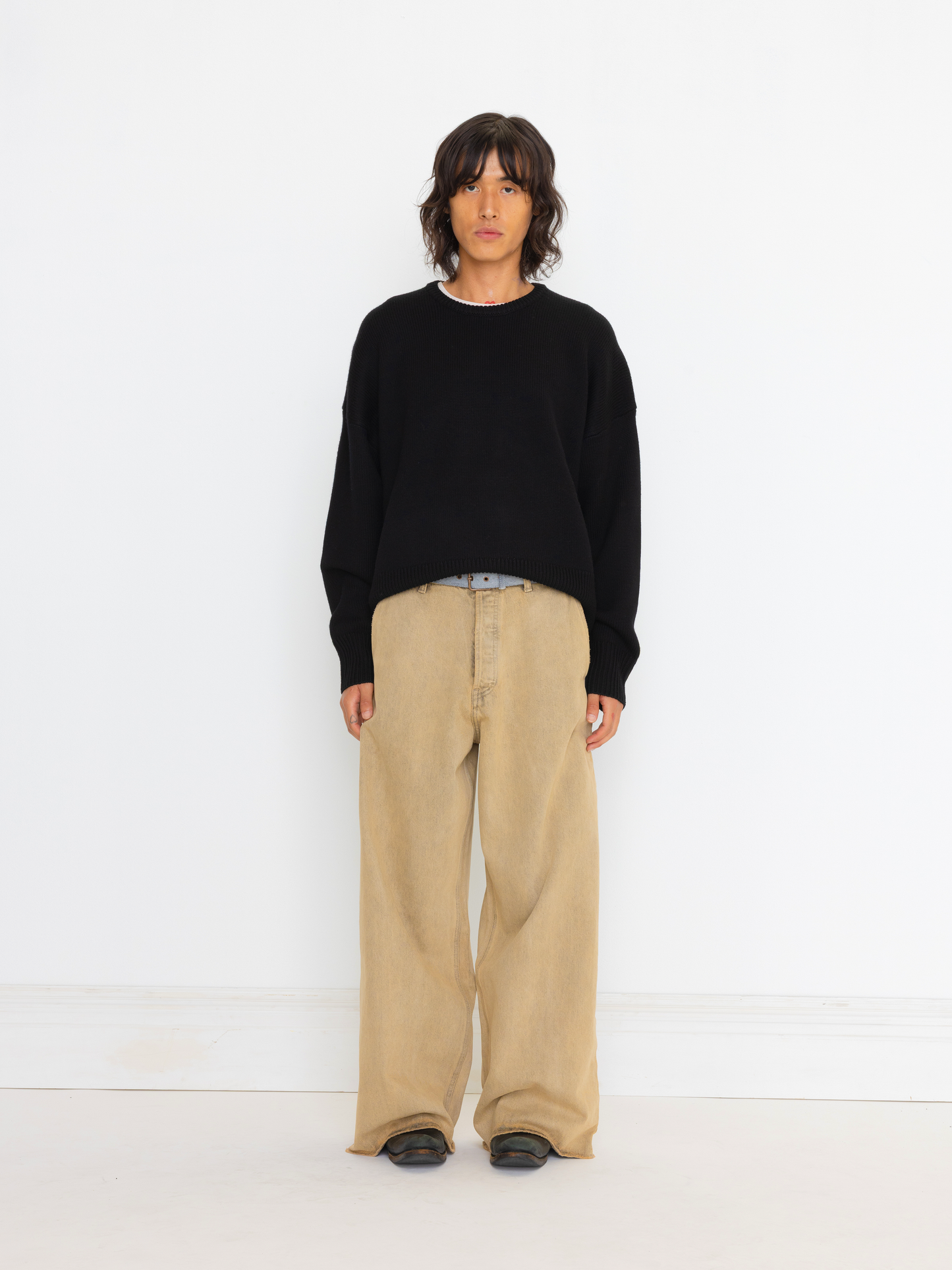 BLACK WOOL SWEATER