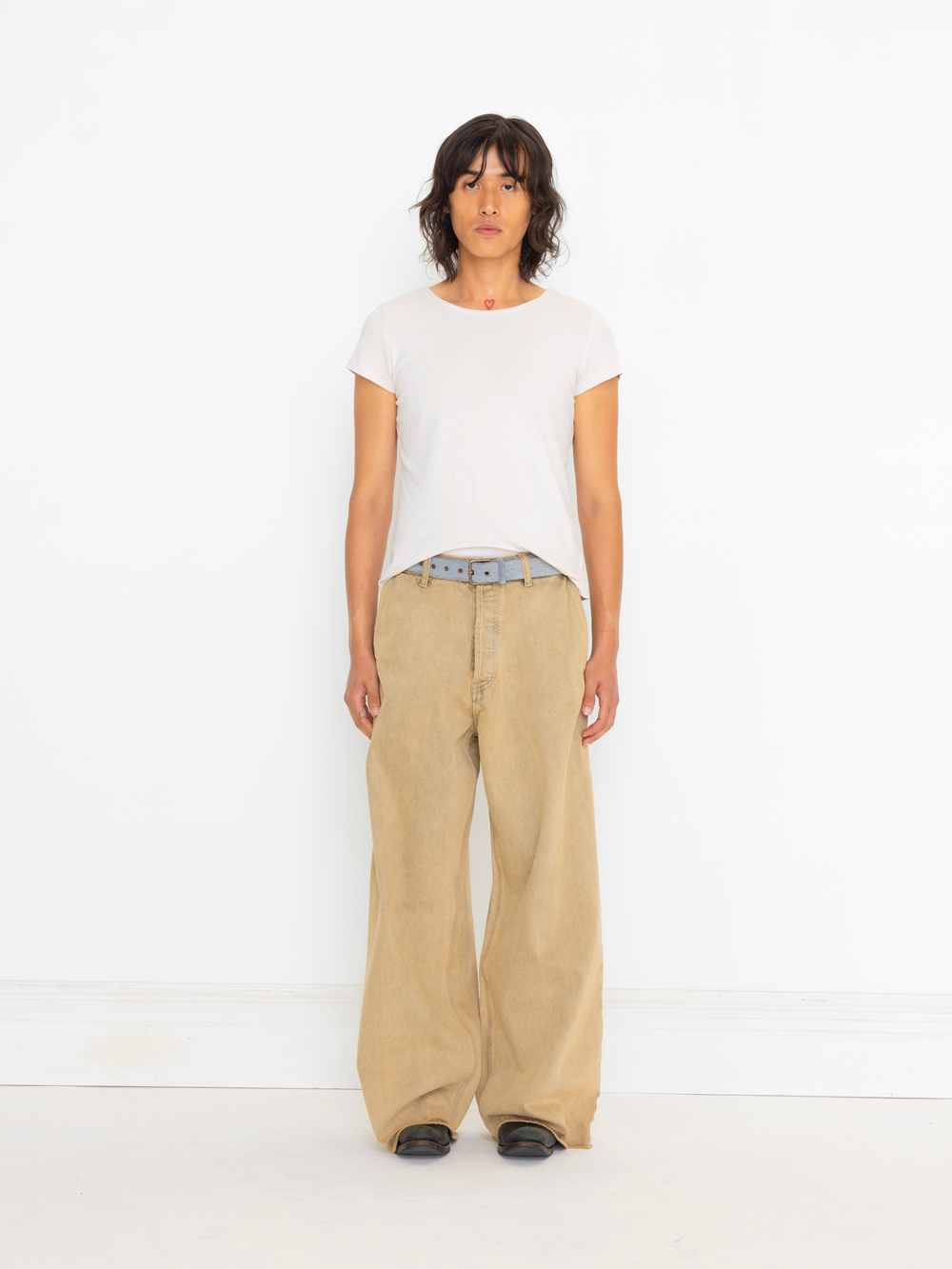 TAN BAGGY UNISEX OVERDYED JEAN