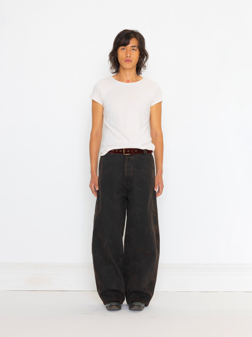 RUSTED BLACK BARREL UNISEX JEAN